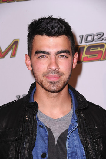 Joe+Jonas+KIIS+FM+Wango+Tango+2011+Arrivals+Bi3a3COeVF_l - KIIS FM s Wango Tango 2011 - Arrivals