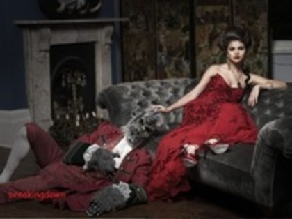 36714215_RVCRGPXQC - Selena Gomez