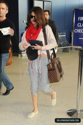 normal_017 - 03-17-11  Selena Gomez Departing from JFK Airport