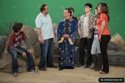 normal_selena-gomez-014