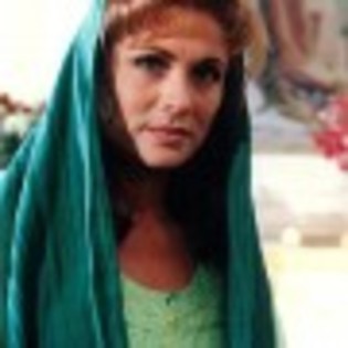 Esmeralda_1237144637_4_1997