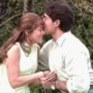 Esmeralda_1237144492_0_1997