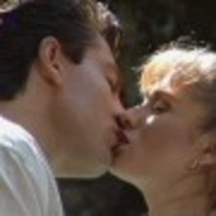 Esmeralda_1237144492_3_1997