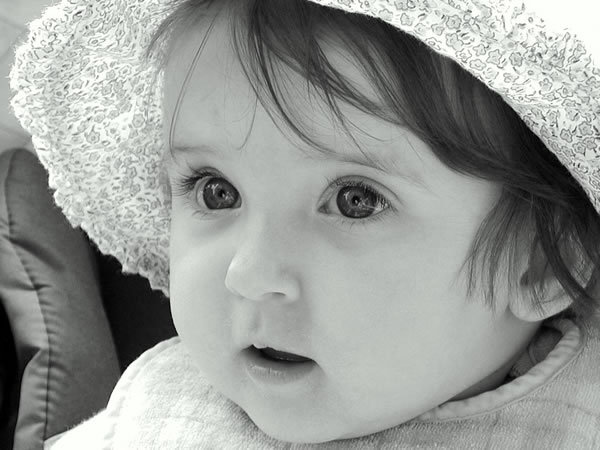 Poze cu bebelusi - poze cu bebelusi frumosi 2011 - Bebelusi1