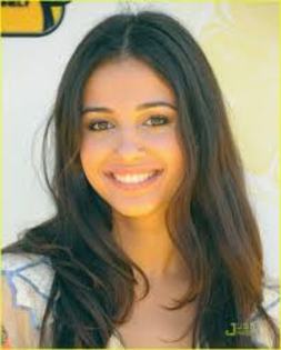 images (10) - AAXoo Naomi Scott ooXAA