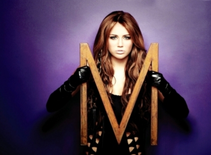 normal_143966269 - 0-0 Cant Be Tamed Album Shoot