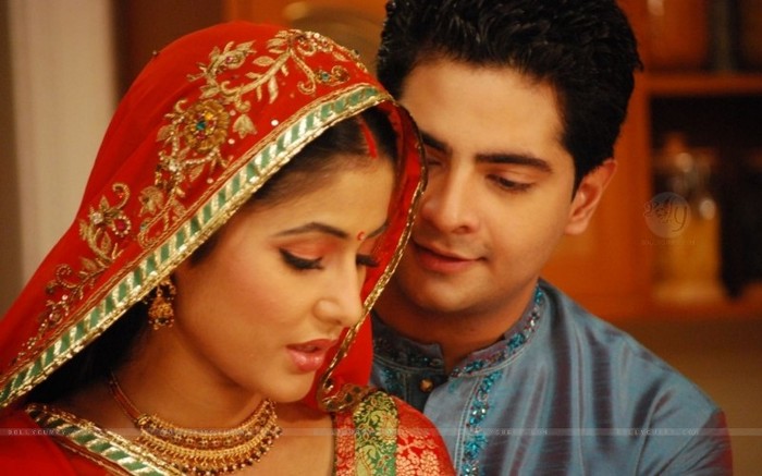 40471-romantic-scene-of-akshara-and-natik