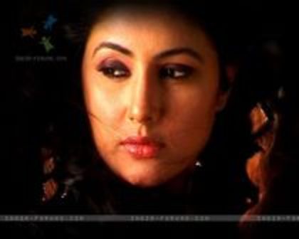35158308_ZCVMMUBFU - Hina Khan
