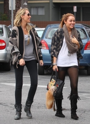 normal_miley-cyrus-country-strong_(5) - 0-0 Miley out to breakfast with Mommy Tish in LA