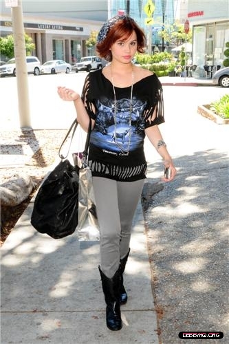 007 - Debby - Walking - on - Robertson - Blvd - In - CA