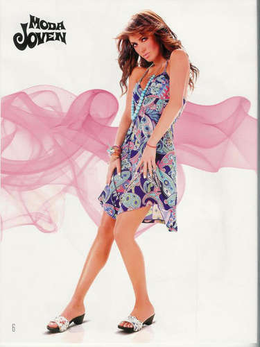 i297455515_81203_6 - 00 Any moda joven in catalogul Andreea 2007