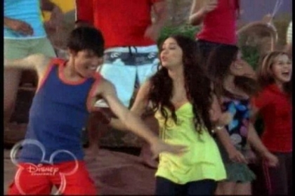 normal_PIChsm2_002 - 0-0 High School Musical 2 ScreenCaps