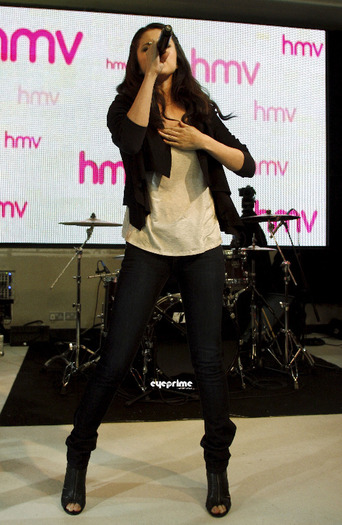 selena_eyeprime_406 - Selena Gomez performs at HMV in London Apr 12  2010