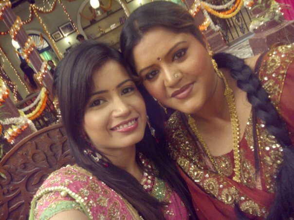 188538_212294878787740_121064341244128_1015861_3422712_n - Priya Ahuja