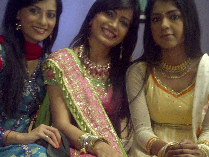191337_210052349011993_121064341244128_997074_2333010_o - Priya Ahuja