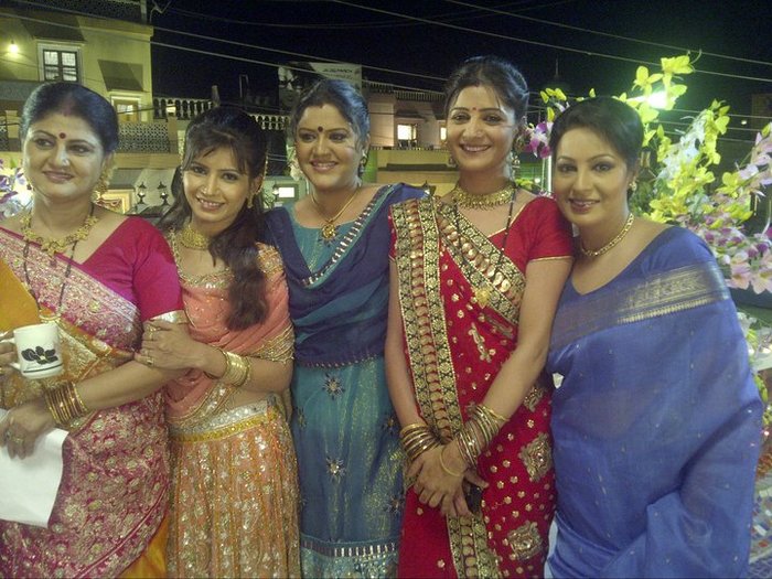 227563_223021597715068_121064341244128_1116331_578259_n - Priya Ahuja