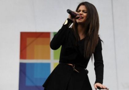 34240590_IJLRURHNC - xxSelena Gomezxx