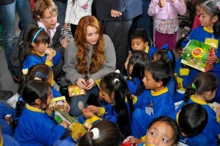 004~63 - 0-0 Visiting A School In Bogota-Colombia