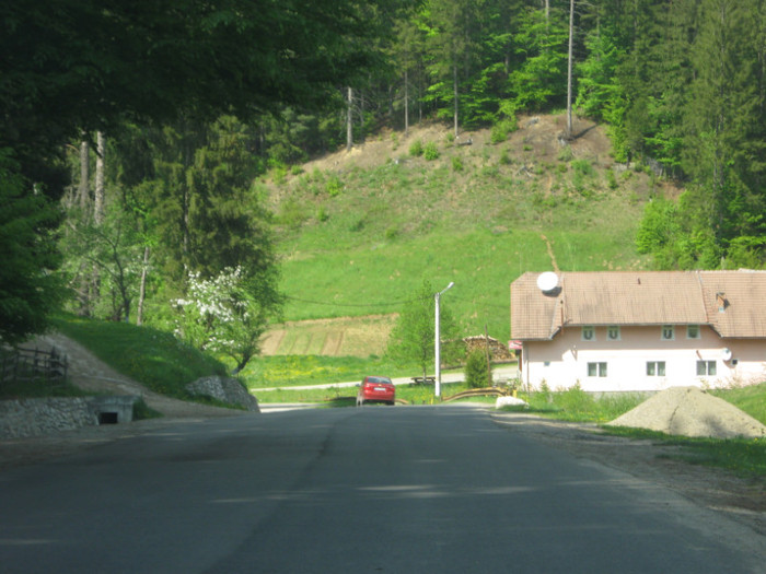  - 000 CALATORIE PRIN TARA