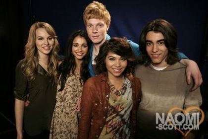 36926217_VGJPFRQIO - Lemonade mouth