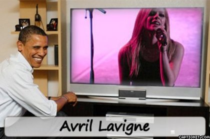  - Avrilik canta live la TV