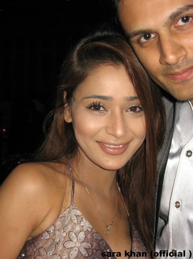 33685736_FCAUUKAZF - xxSara Khan-Sadhnaxx