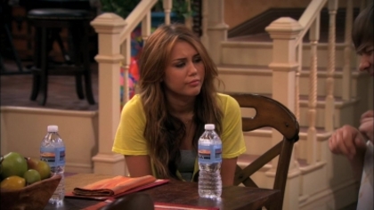 normal_13_Wherever_I_Go_(HD)_1922