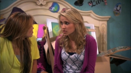 normal_13_Wherever_I_Go_(HD)_2055