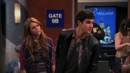 normal_13_Wherever_I_Go_(HD)_2559