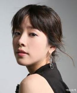 images (2) - Han Ji Min