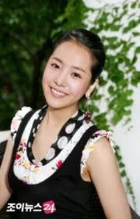 images (4) - Han Ji Min