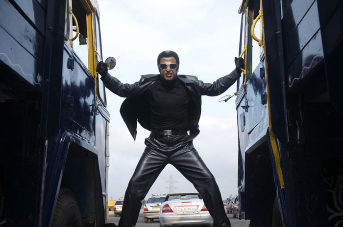 rajinikanth-robot-hindi-movie-2010-posters-wallpaper-01 - album cu poze 4