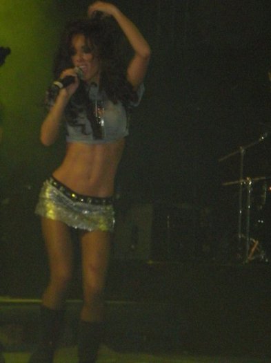 165065_1784472258230_1432205253_31918635_6071397_n - Anahi MDWT reloaded Rumania