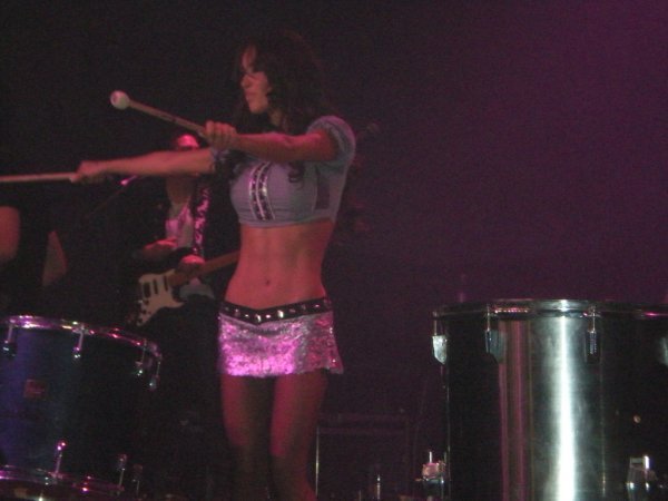 165268_1784467738117_1432205253_31918622_2344554_n - Anahi MDWT reloaded Rumania