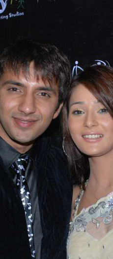 Sara-Khan-Ail-Merchant - sapna babul ka bidaai nou