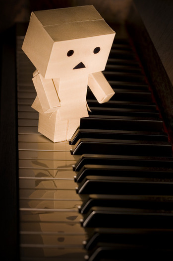 Danbo_Piano_by_pg_images