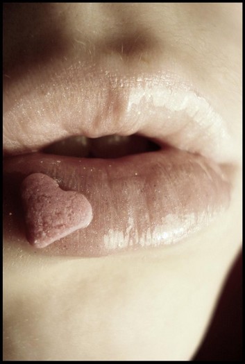 Love_Her_Heart__Kiss_Her_Lips_by_meriirem