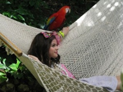 selena-gomex-teen-vogue-photos-6-300x225 - Selena Gomez