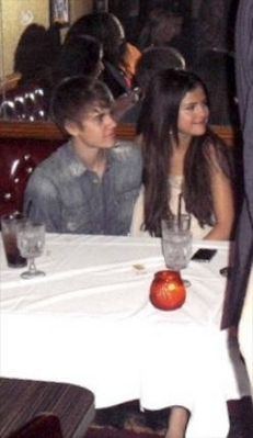  - 2011 Justin And Selena Gomez At An Ernie Halter Concert May 19th