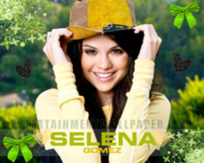 37110360_UWQRVFTFF - Selena Gomez