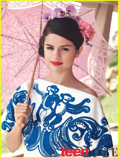 selena-gomez-teen-vogue-june-05