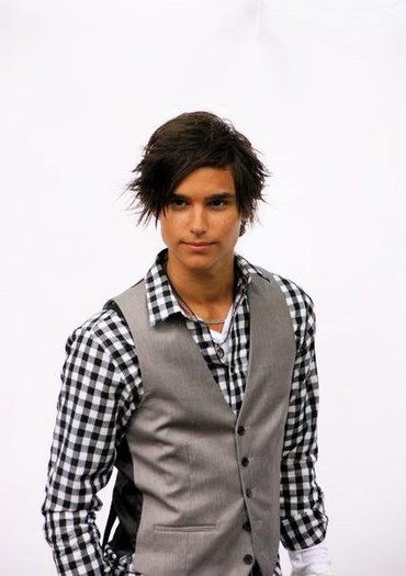 18839_322582370208_322432935208_3418494_7827282_n - Eric Saade