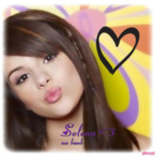 37333611_KCGKXGYET - Selena Gomez Glittery