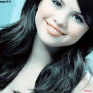 37333620_RFARXEBWQ - Selena Gomez Glittery