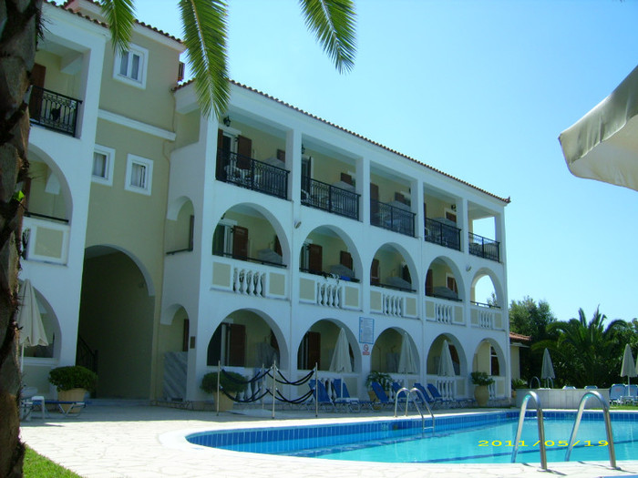 DSCI8183 - 2011_Zakyntos_hotel_Pallas