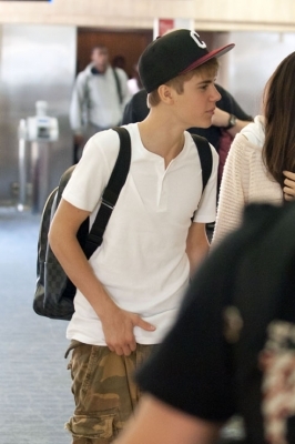  - 2011 Arriving At LAX Airport With Justin Bieber May 23