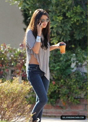 normal_selena-gomez-0001 - 02-07-11  Selena Gomez out in Hollywood with Francia Raisa