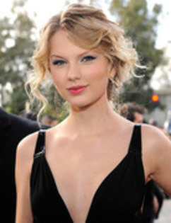 11159990_OMSGBKFLM - Taylor Swift