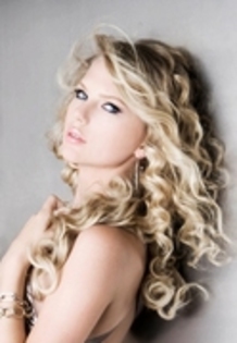 11160009_IVTKKZIKG - Taylor Swift