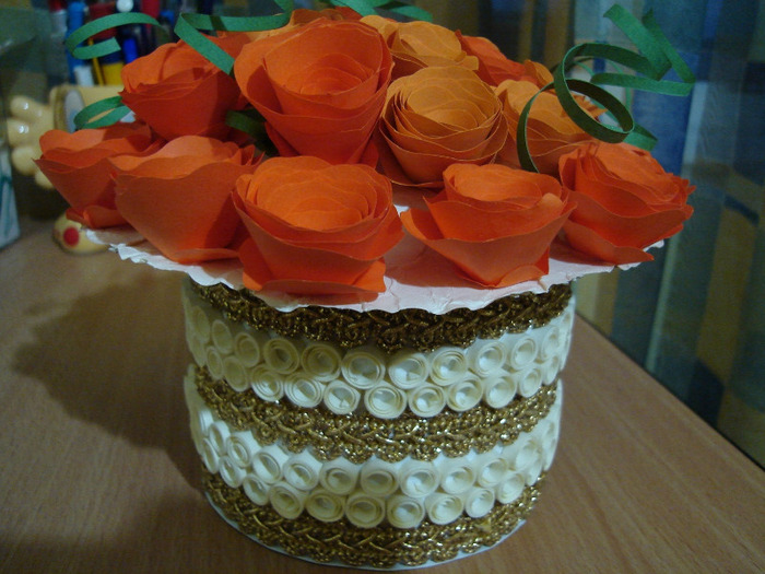 21 - tehnica rularii hartiei -  quilling